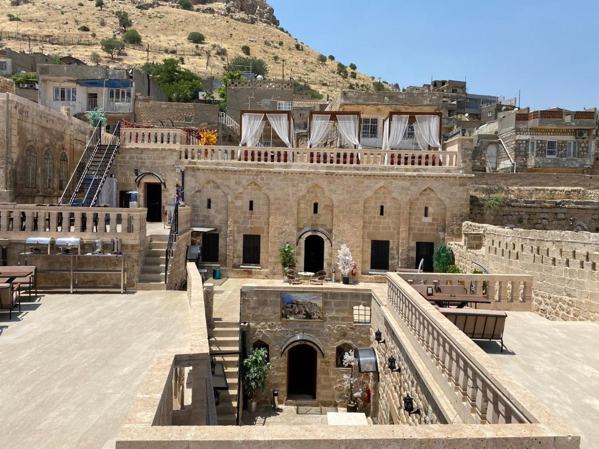 Hanedan Konagi Butik Otel Deluxe King Triple Room Anka Mardin Exterior foto